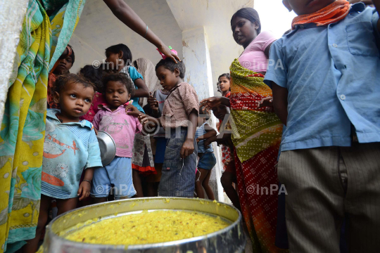 22 children die after eating free meal at Indian school 