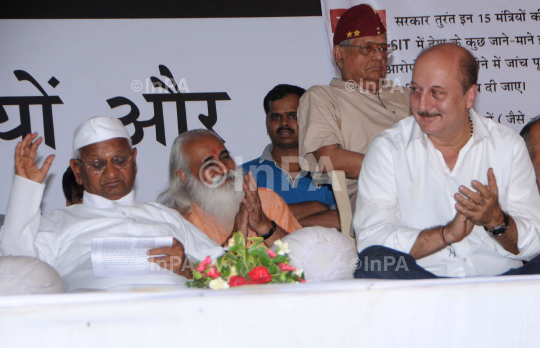 Anna Hazare with Anupam Kher