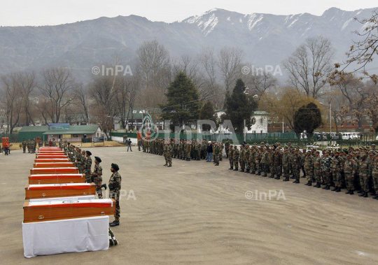 Army pays homage to soldiers killed in Kashmir avalanche
