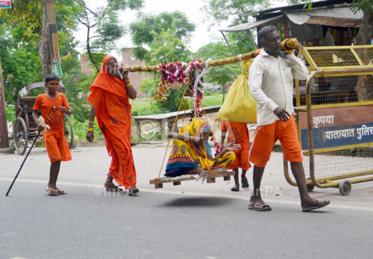 Kanwar Yatra: Crowd of Pilgrims
