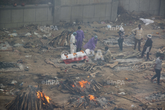 Mass cremation of COVID-19 victims, Delhi