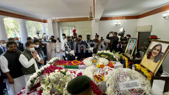 Rahul Gandhi Pays Tribute to CDS Gen Bipin Rawat