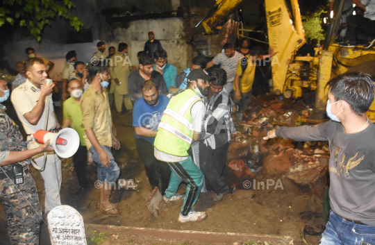 Rains causes havoc in Bhopal, 2 killed 