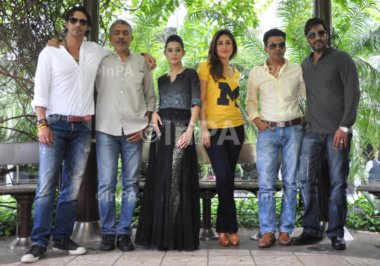 Satyagraha star cast