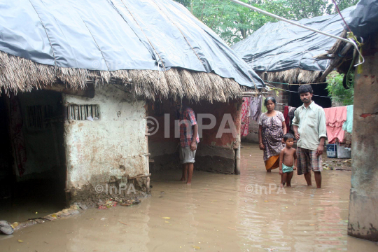 Some areas of Burdwan Town in under water due to rain on wednesday. Some hut also collapsed due to rain water. Burdwan Town observed 92 Millimeter rainfall during last 24 hours (13)