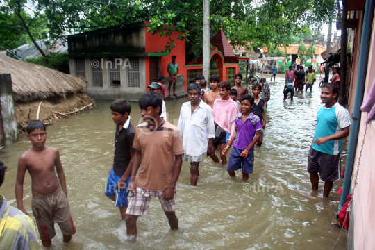 Some areas of Burdwan Town in under water due to rain on wednesday. Some hut also collapsed due to rain water. Burdwan Town observed 92 Millimeter rainfall during last 24 hours (17)