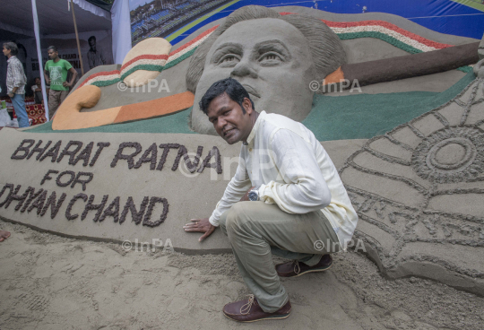 Sudarsan Pattnaik demands Bharat Ratna for Dhyan Chand
